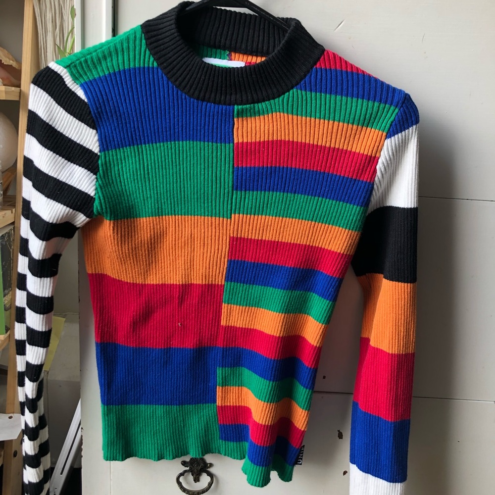 Unif dylan top, size medium